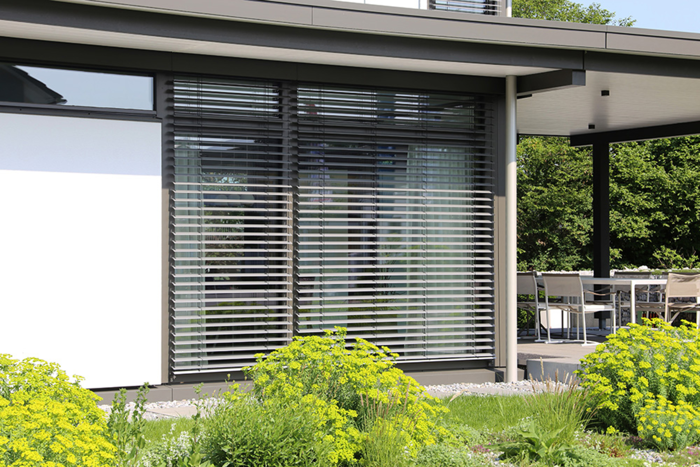Rollladen­steuerung bei Elektro Katers Installations GmbH in Dillingen